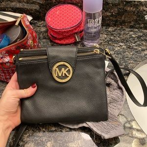 Cross body Michael kors black bag